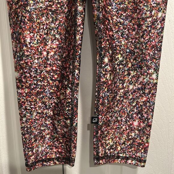 Terez “Confetti” Cropped Leggings, Size Medium - Picture 3 of 9